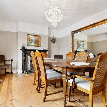 Pass The Keys 72 Lawrence Street Beautiful, Rustic 3-bed In * York